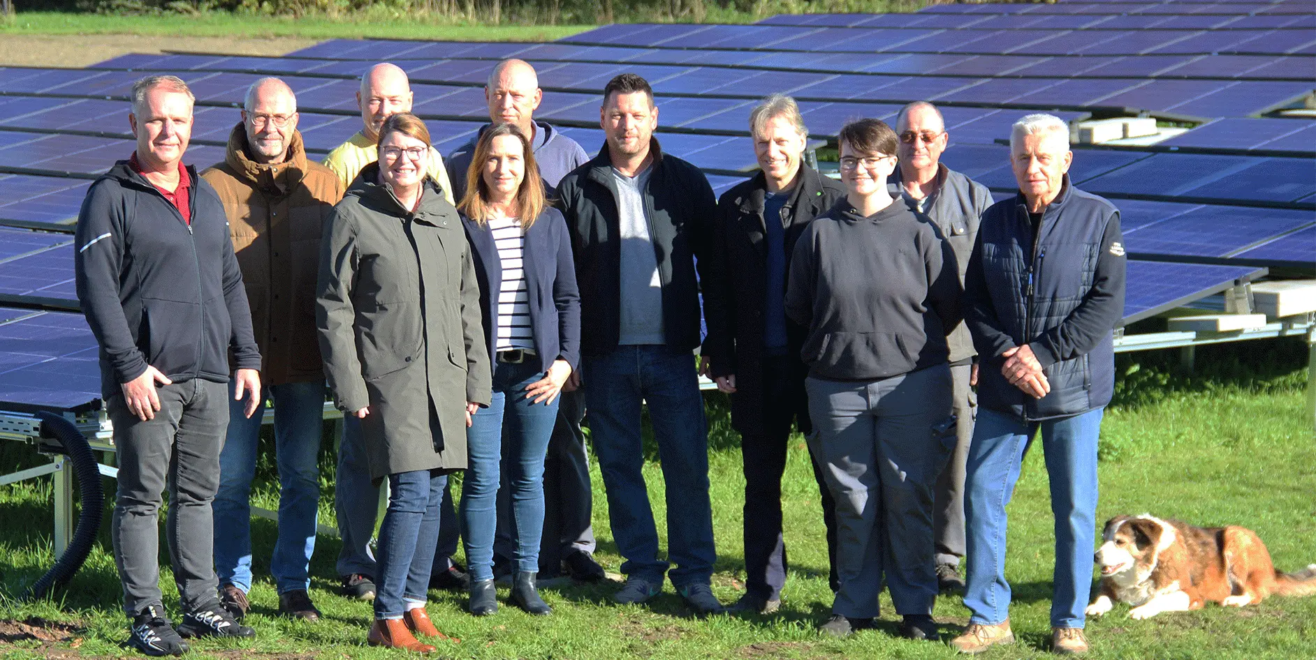 Gruppenbild von der Einweihung der PV-Freiflächenanlage in Nörten-Hardenberg