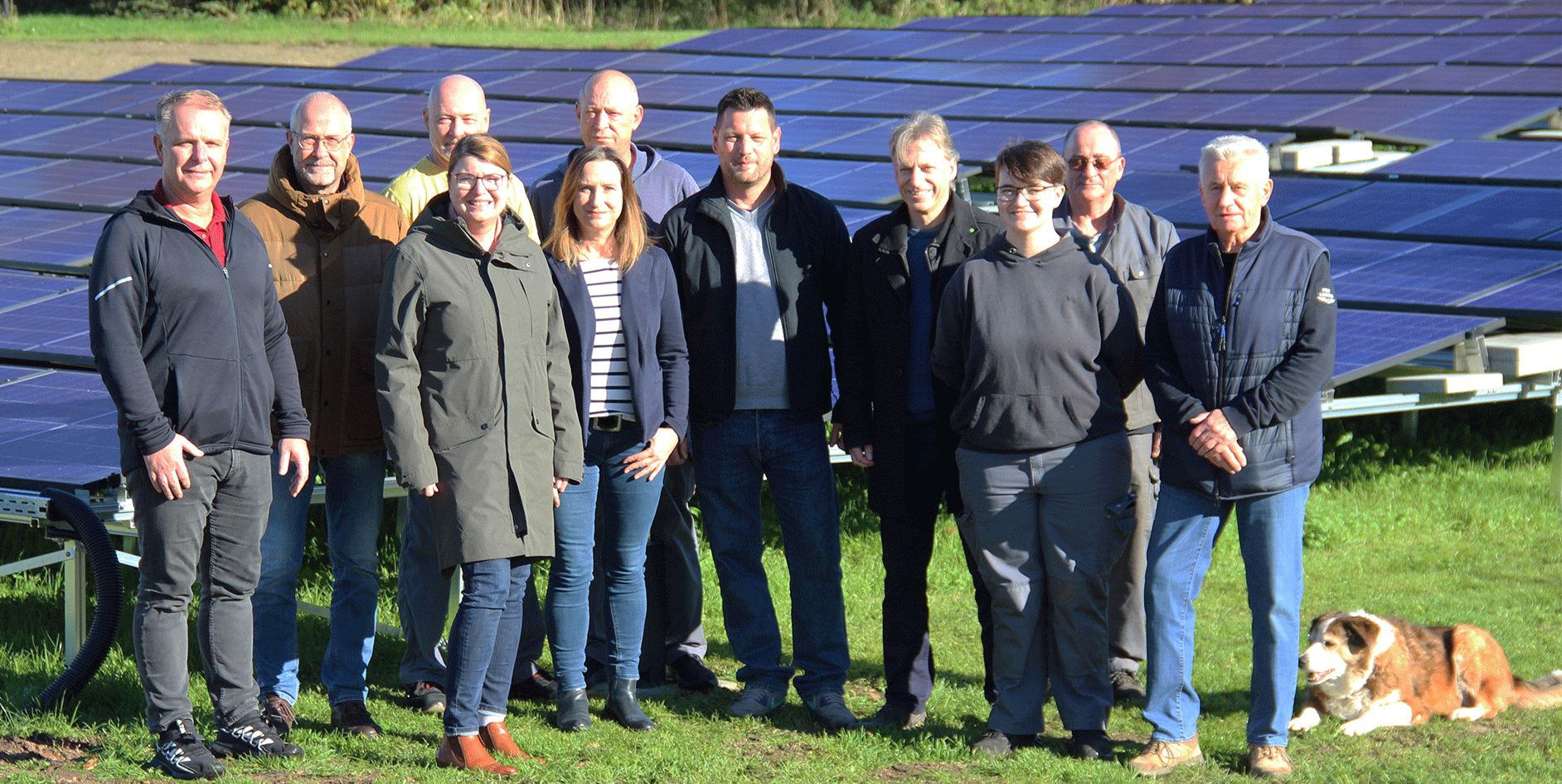 Gruppenbild von der Einweihung der PV-Freiflächenanlage in Nörten-Hardenberg