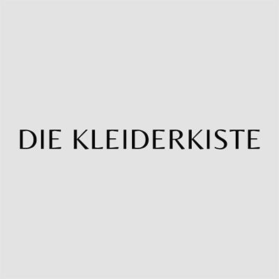 Bild mit dem Text "DIE KLEIDERKISTE"" auf grauem Hintergrund."